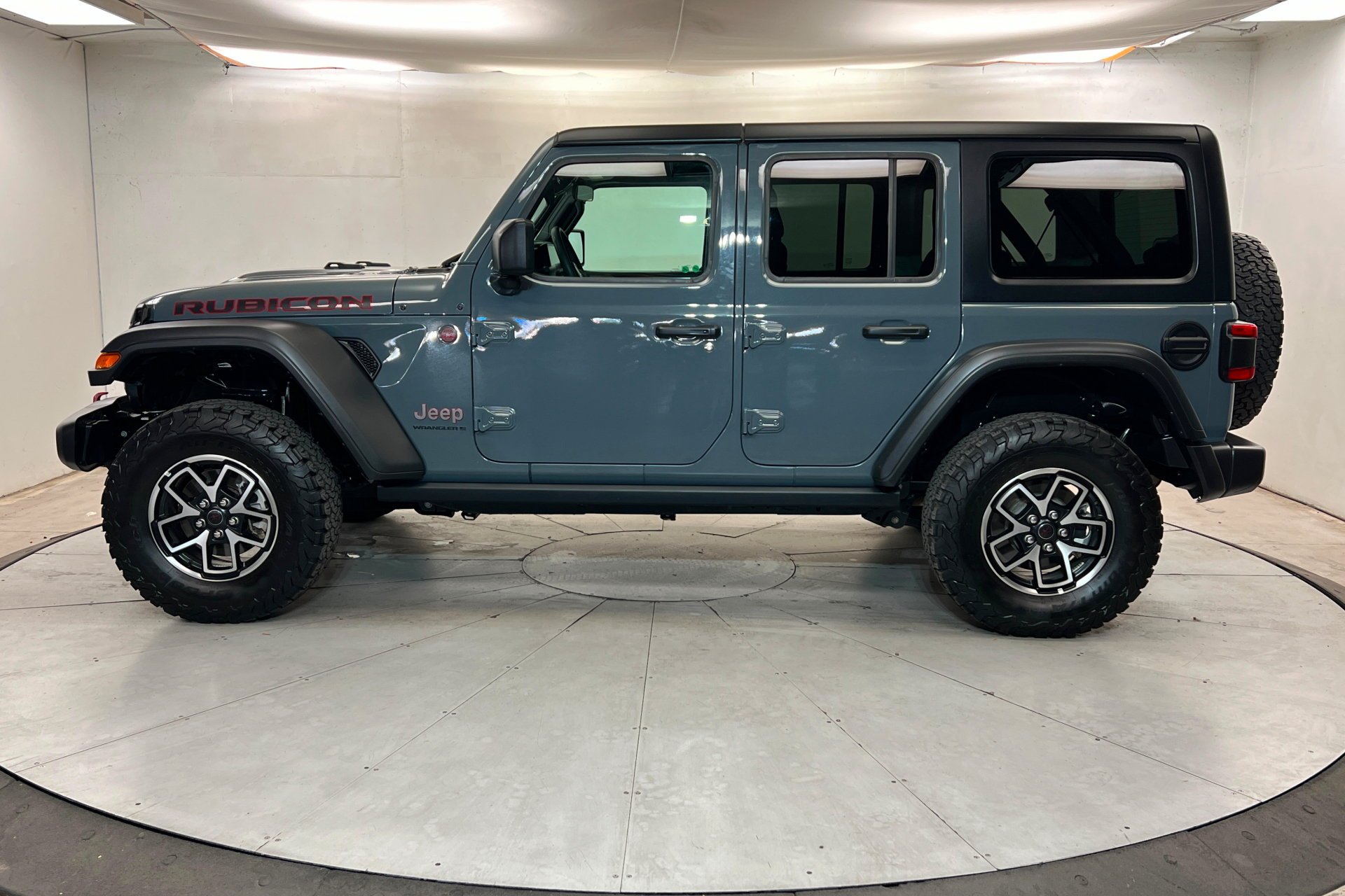 Certified Used 2026 Anvil Clearcoat Jeep Rubicon image 2