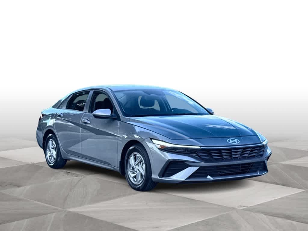 Used 2026 Fluid Metal Hyundai SE image 2
