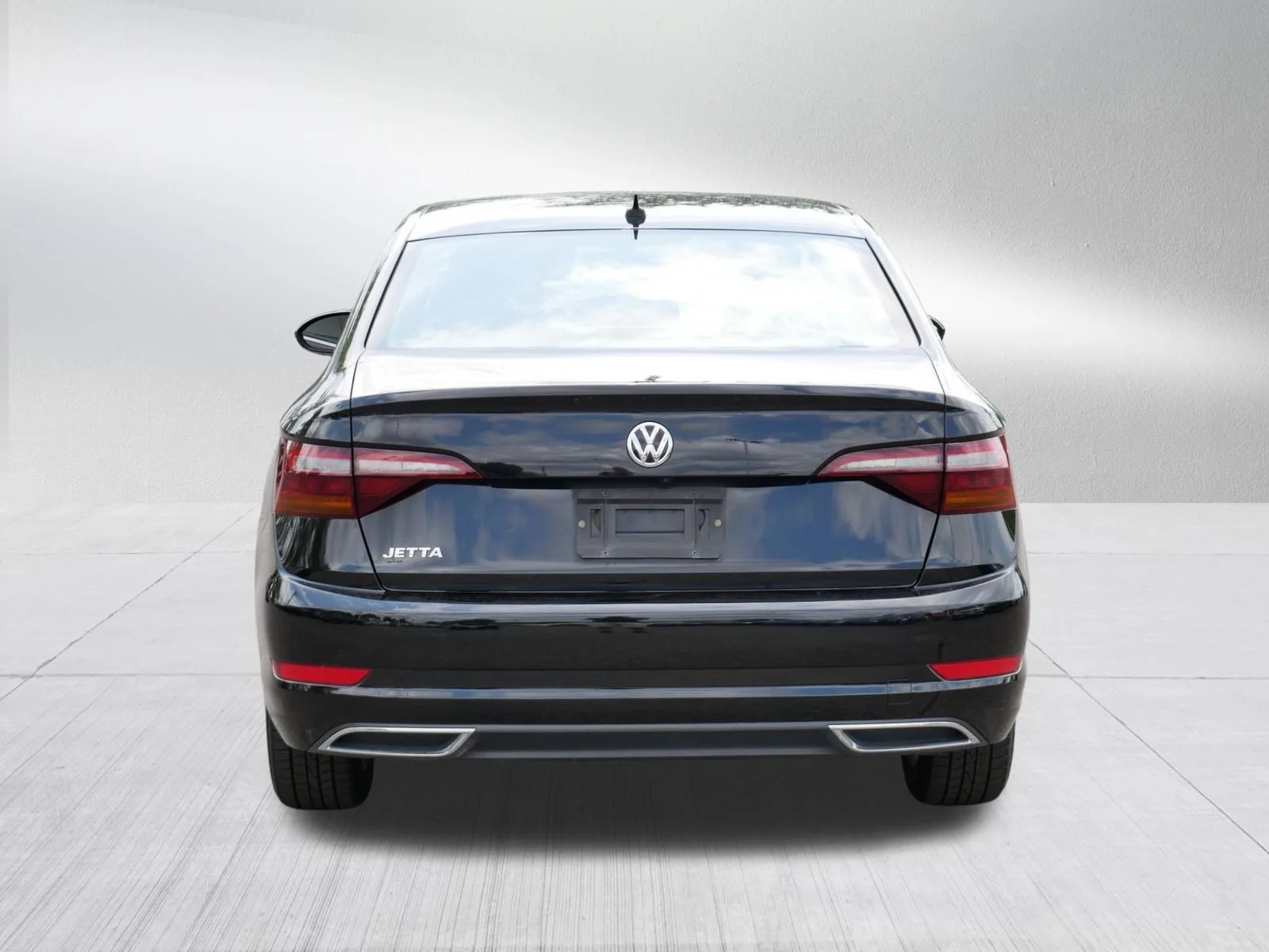 Used 2019 Deep Black Pearl Volkswagen R-Line image 6
