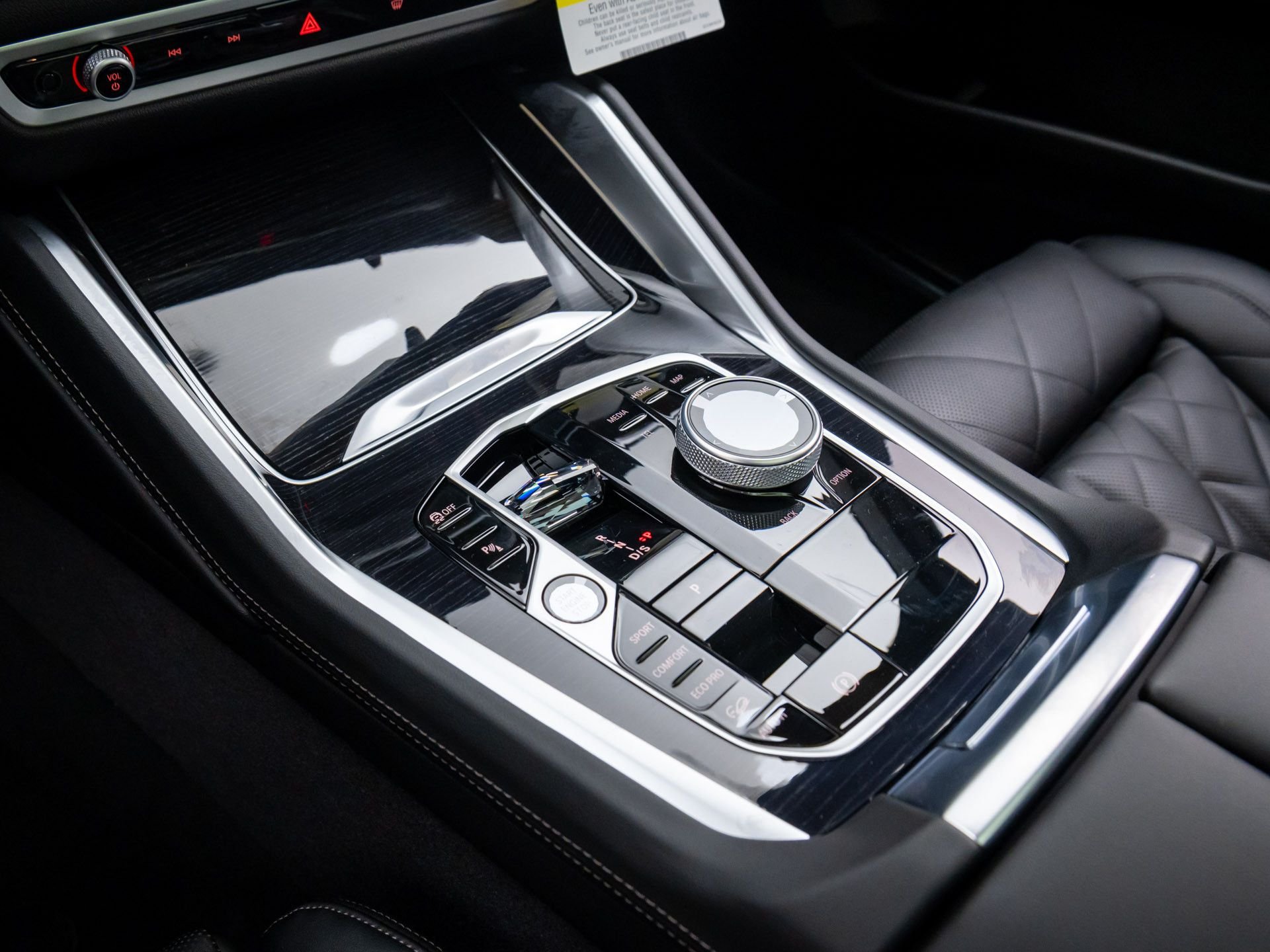 New 2026 Skyscraper Grey Metallic BMW xDrive40i image 12