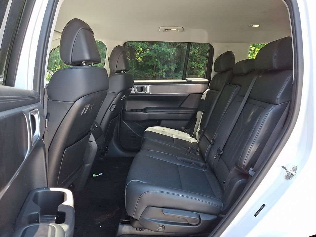 Used 2026 White Hyundai SEL image 10