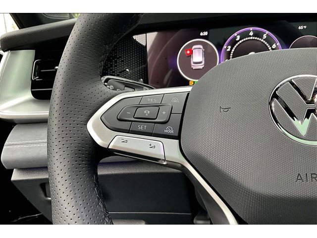 New 2026 Deep Black Pearl Volkswagen 2.0T SE R-Line Black image 9