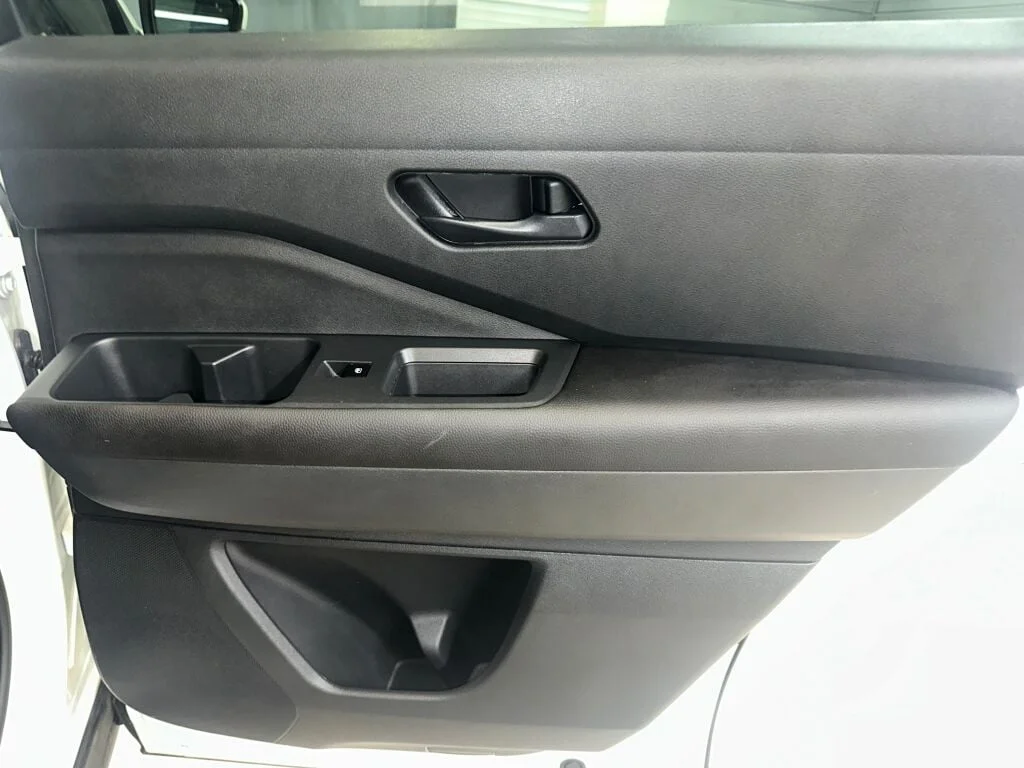 2023 Nissan Pathfinder SV - Photo 30