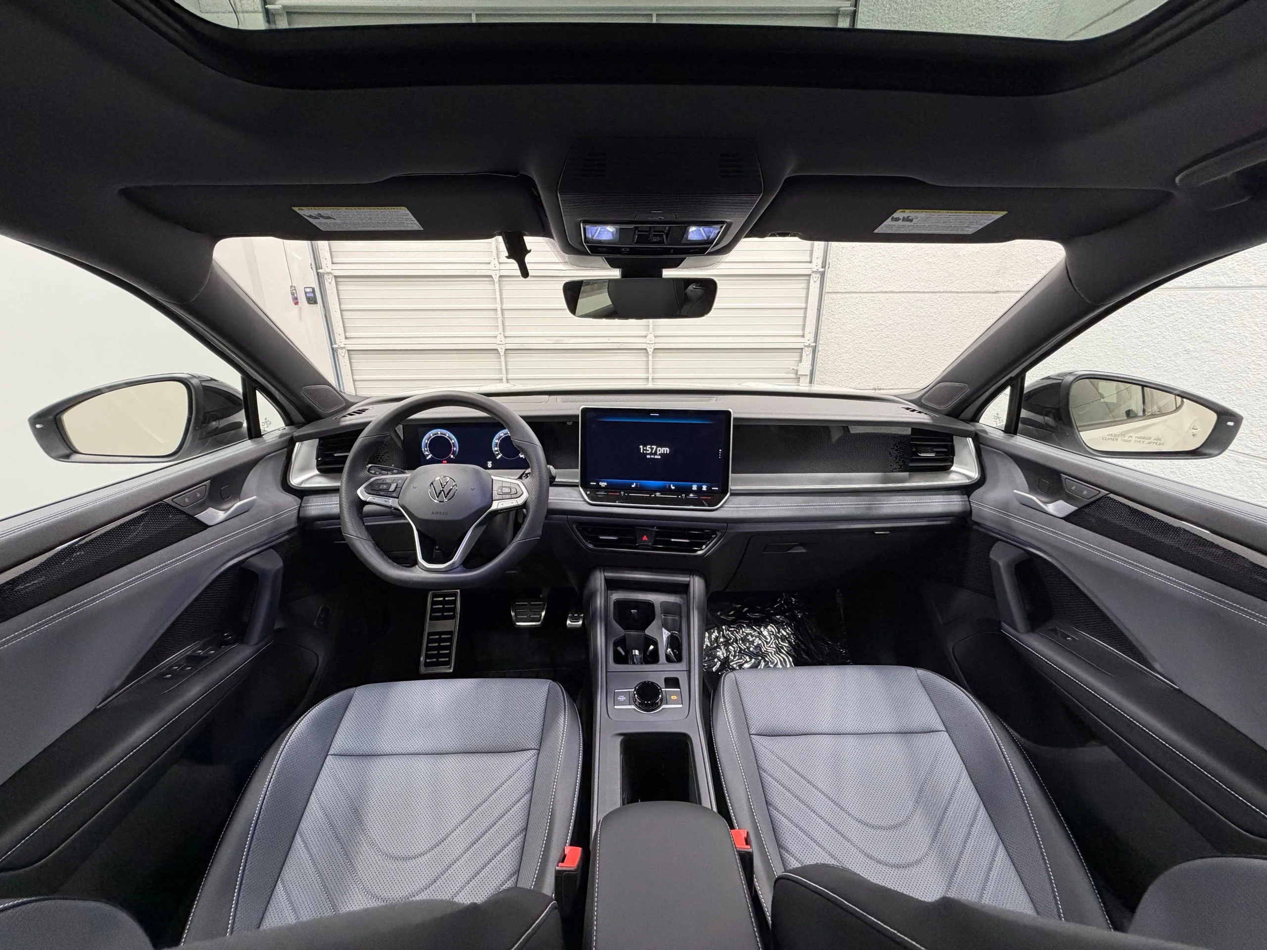 New 2026 White Volkswagen SE R-Line Black image 32