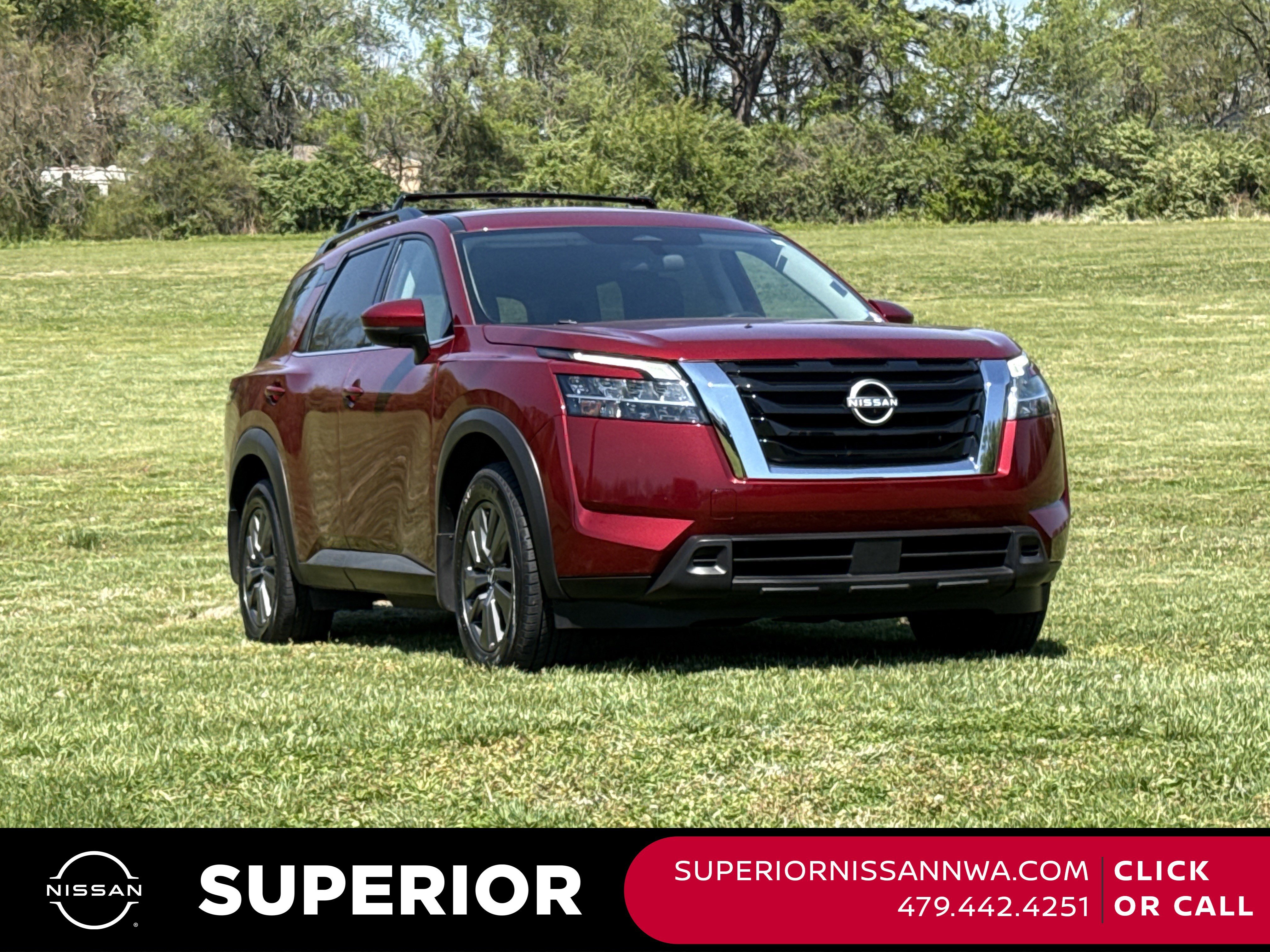 2022 Nissan Pathfinder SV