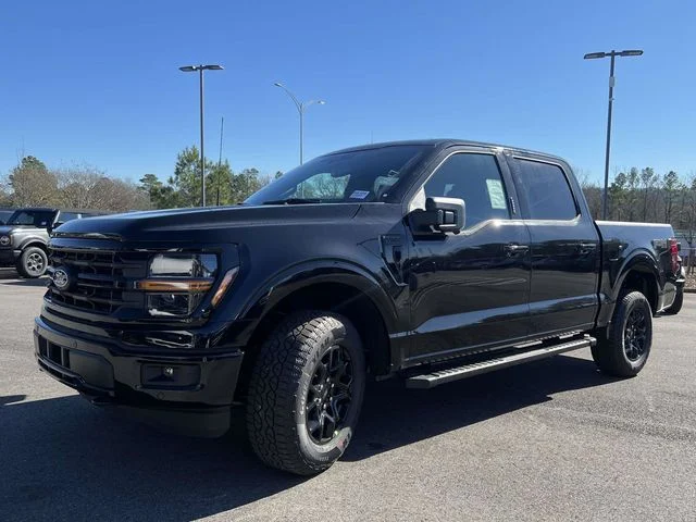 New 2026 Agate Black Metallic Ford XLT image 7