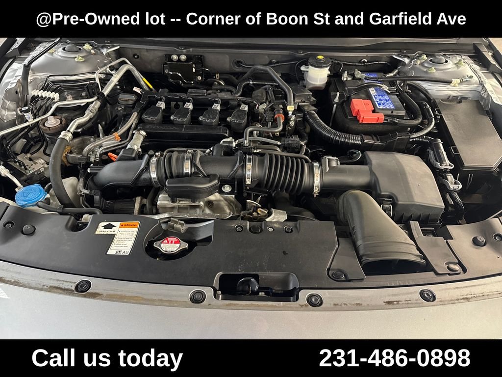 Used 2021  Honda LX image 9
