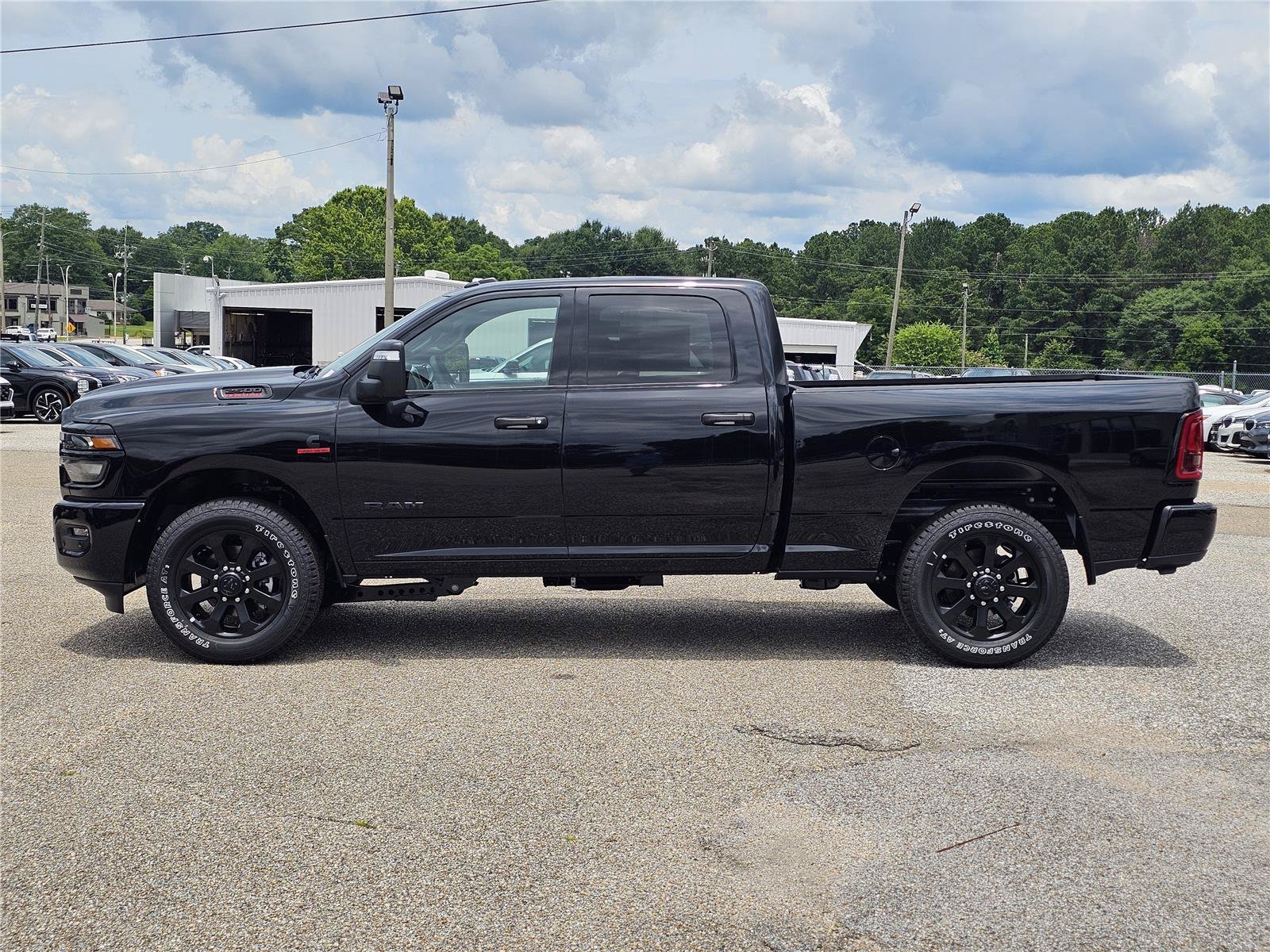 New 2026 Diamond Black Crystal Pearlcoat Ram Big Horn image 16