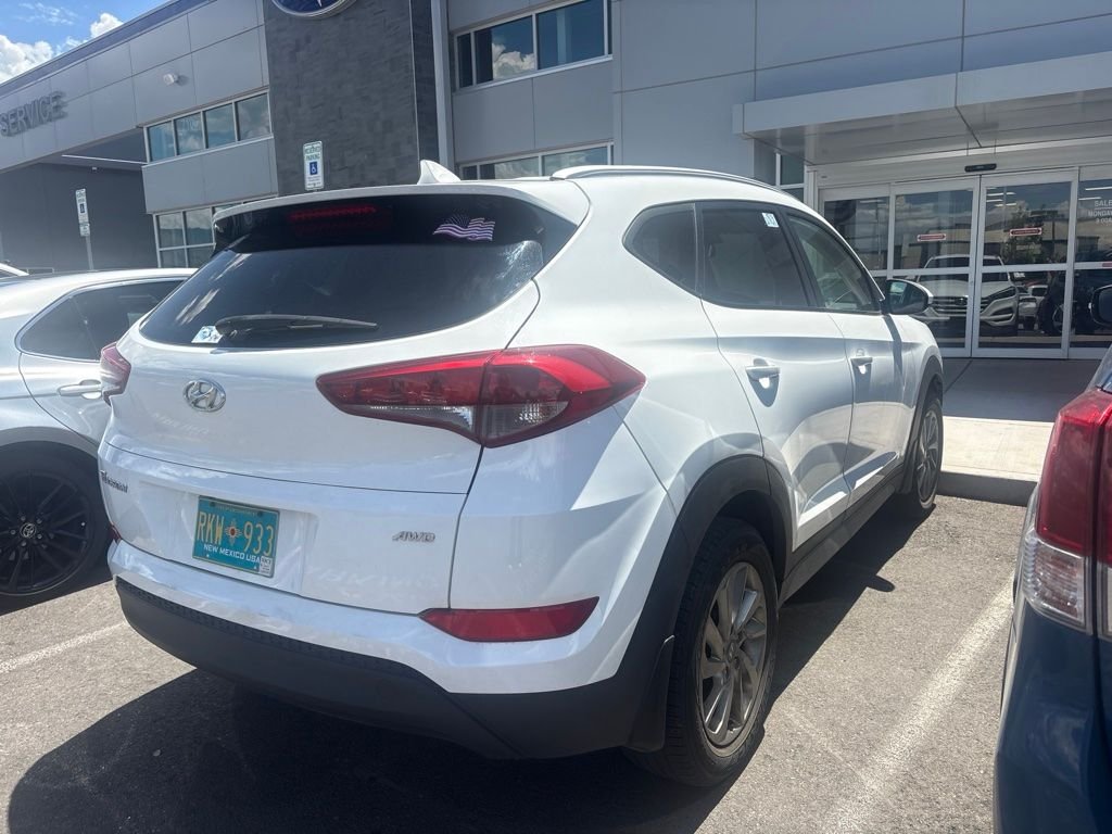 Used 2018 White Hyundai SEL image 3