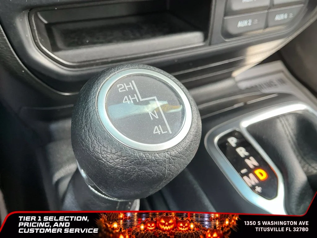 Used 2023 White Jeep Sport S image 39
