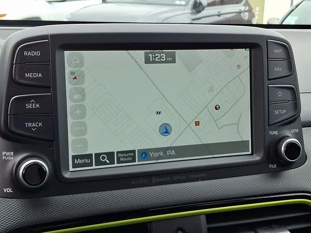 Used 2019 Green Hyundai Ultimate image 23