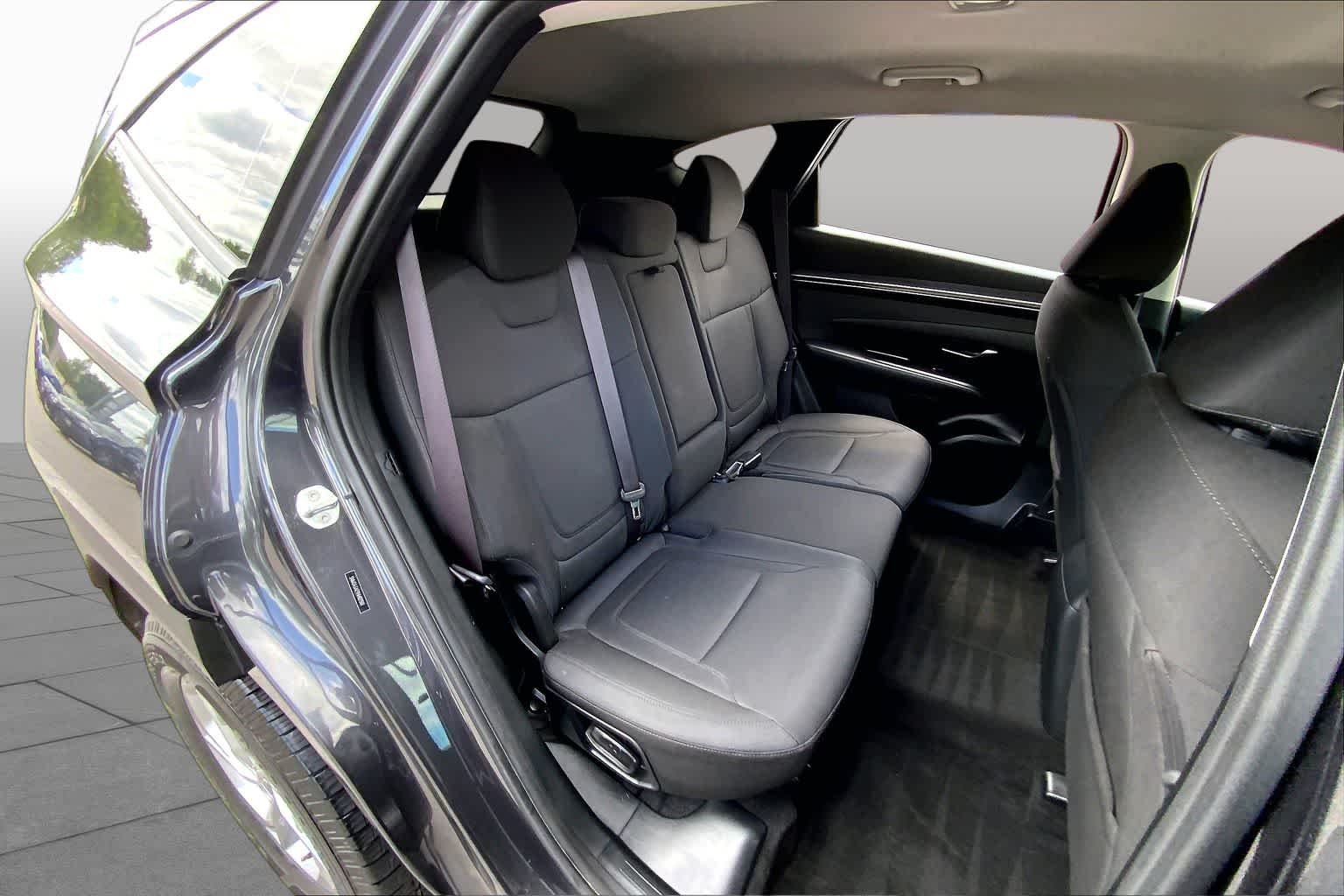 Used 2022 Portofino Gray Hyundai SE image 19