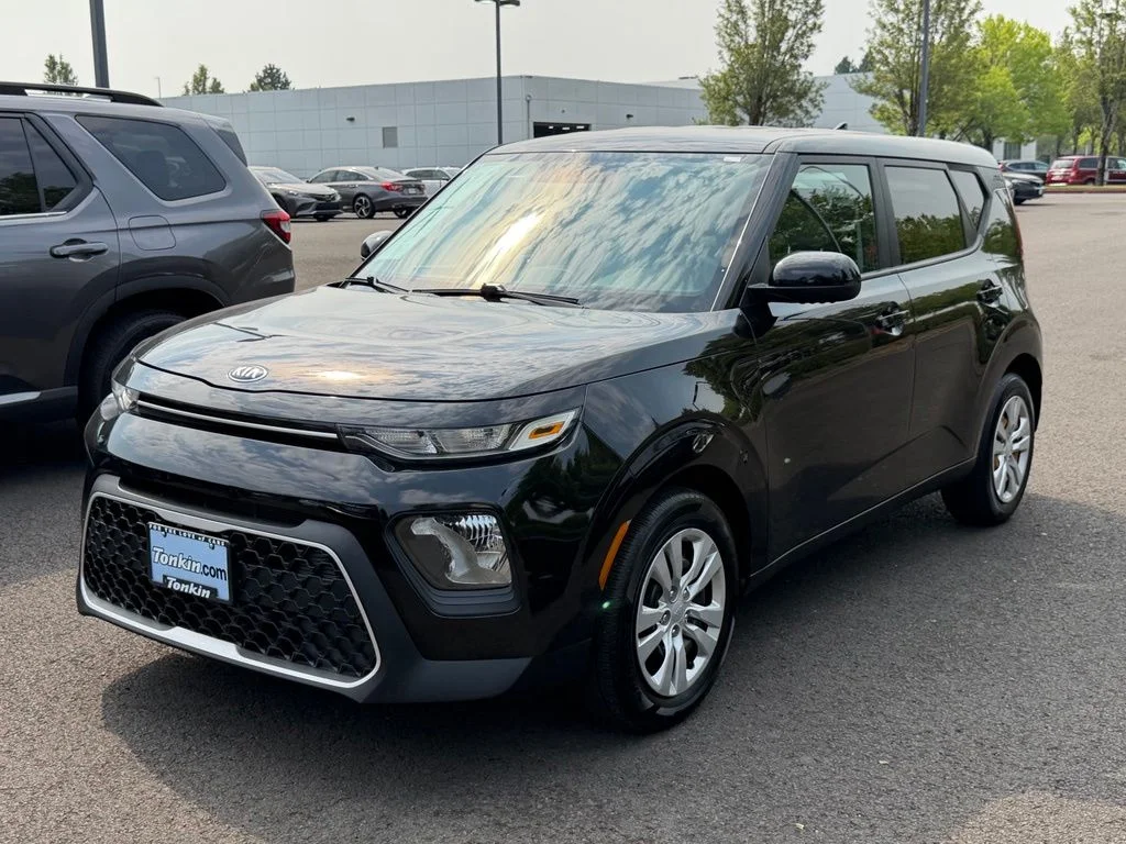 Used 2021 Cherry Black Kia LX image 4