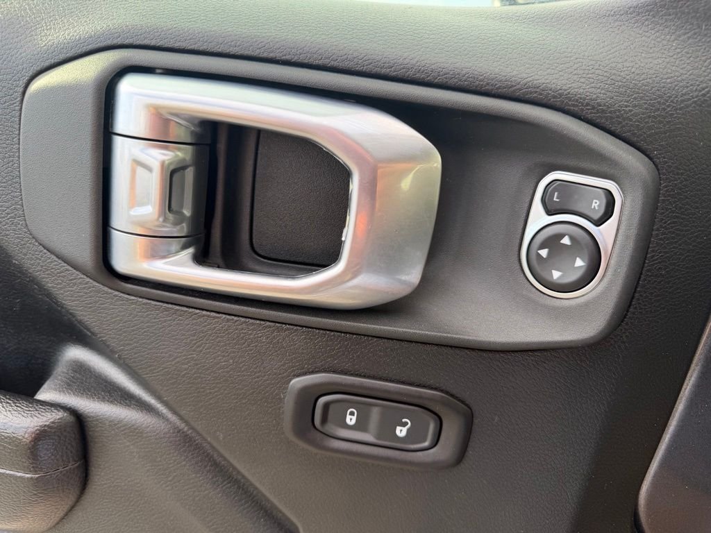 Used 2022 Gray Jeep Willys image 16