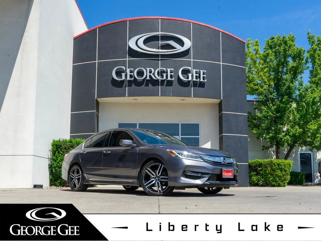 2016 Honda Accord Touring Auto's photo