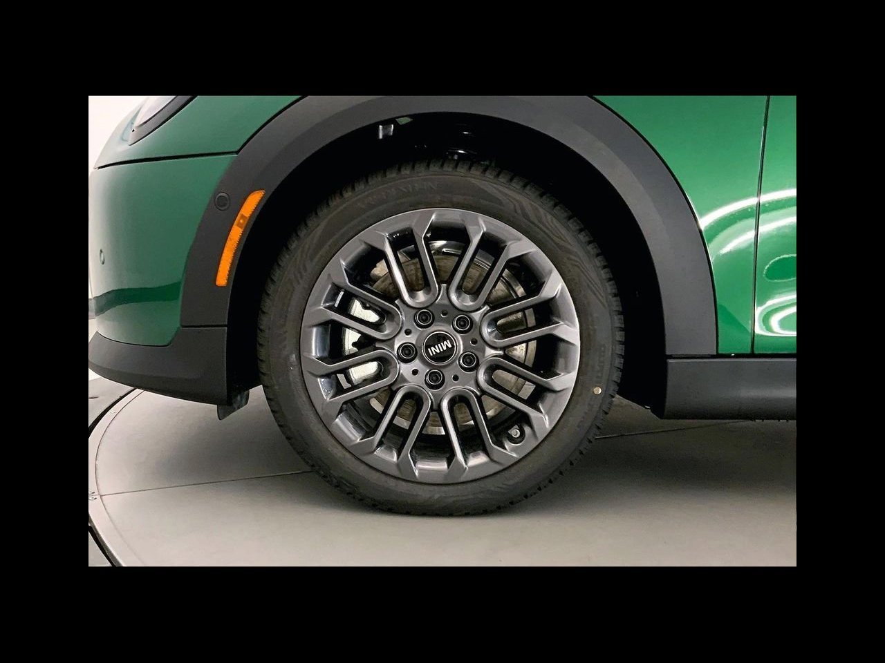 New 2026 British Racing Green IV Metallic MINI ICONIC image 9