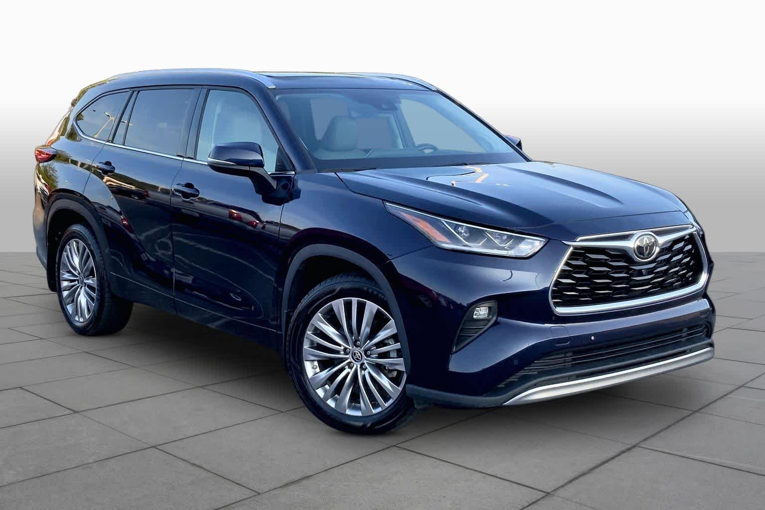 Used 2022 Blueprint Toyota Platinum image 3
