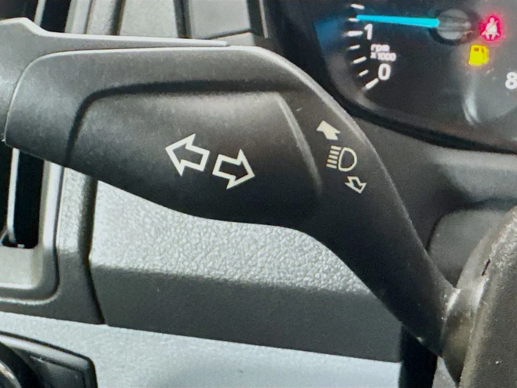 Used 2018 White Ford XL image 12