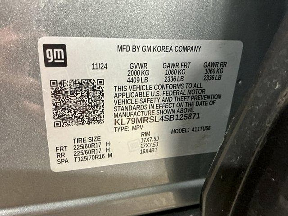 Used 2025 Sterling Gray Metallic Chevrolet AWD LT image 16
