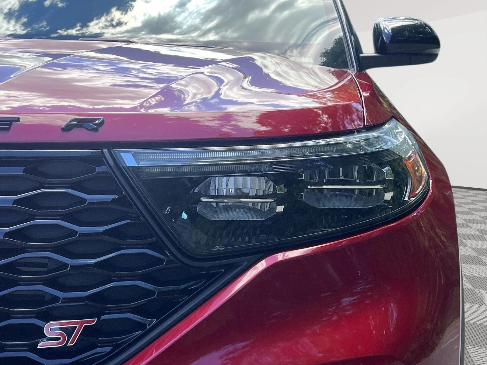 Used 2023 Rapid Red Metallic Tinted Clearcoat Ford ST image 10