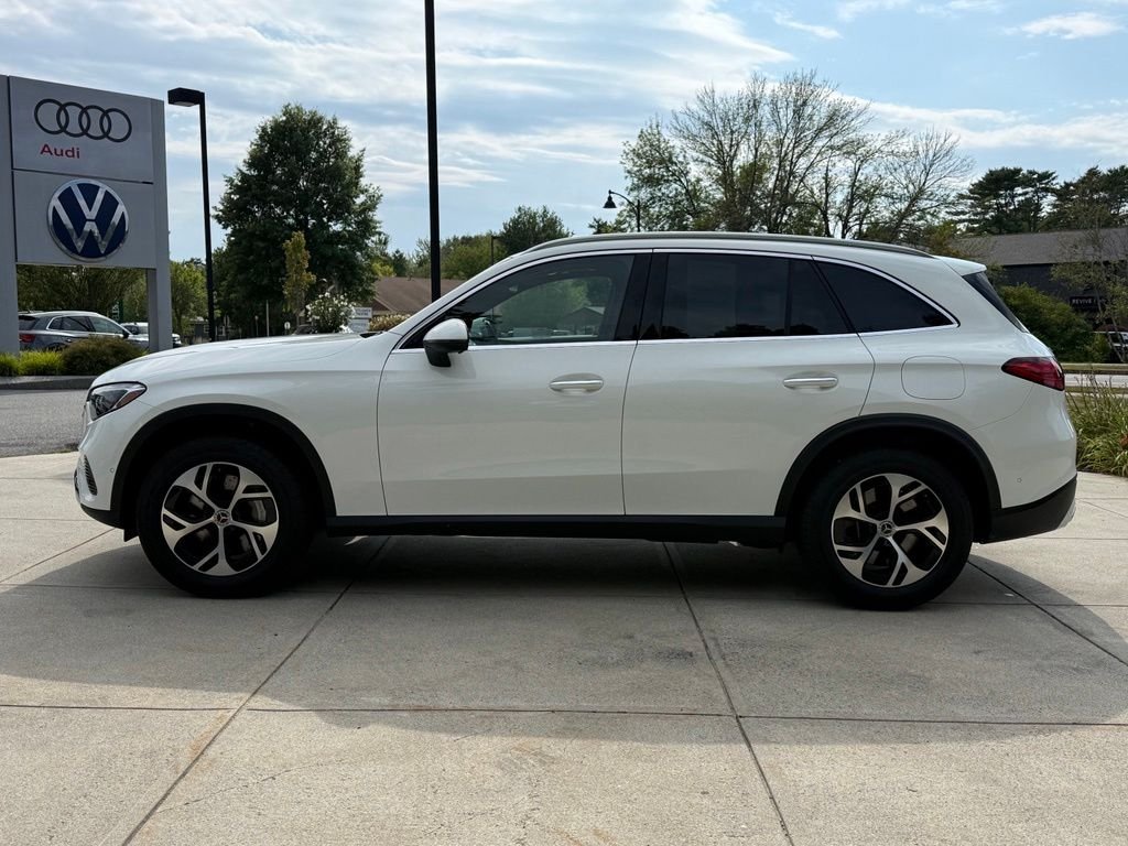 Used 2025 White Mercedes-Benz GLC 350e image 6