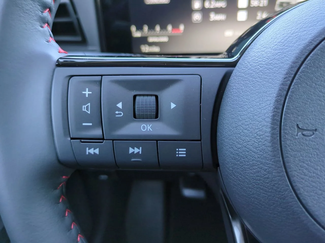 2026 Nissan KICKS SR - Photo 22