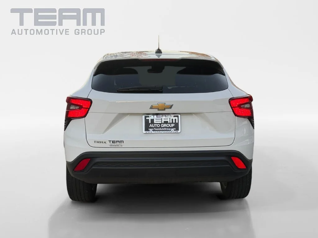 Used 2024 Summit White Chevrolet LS image 6