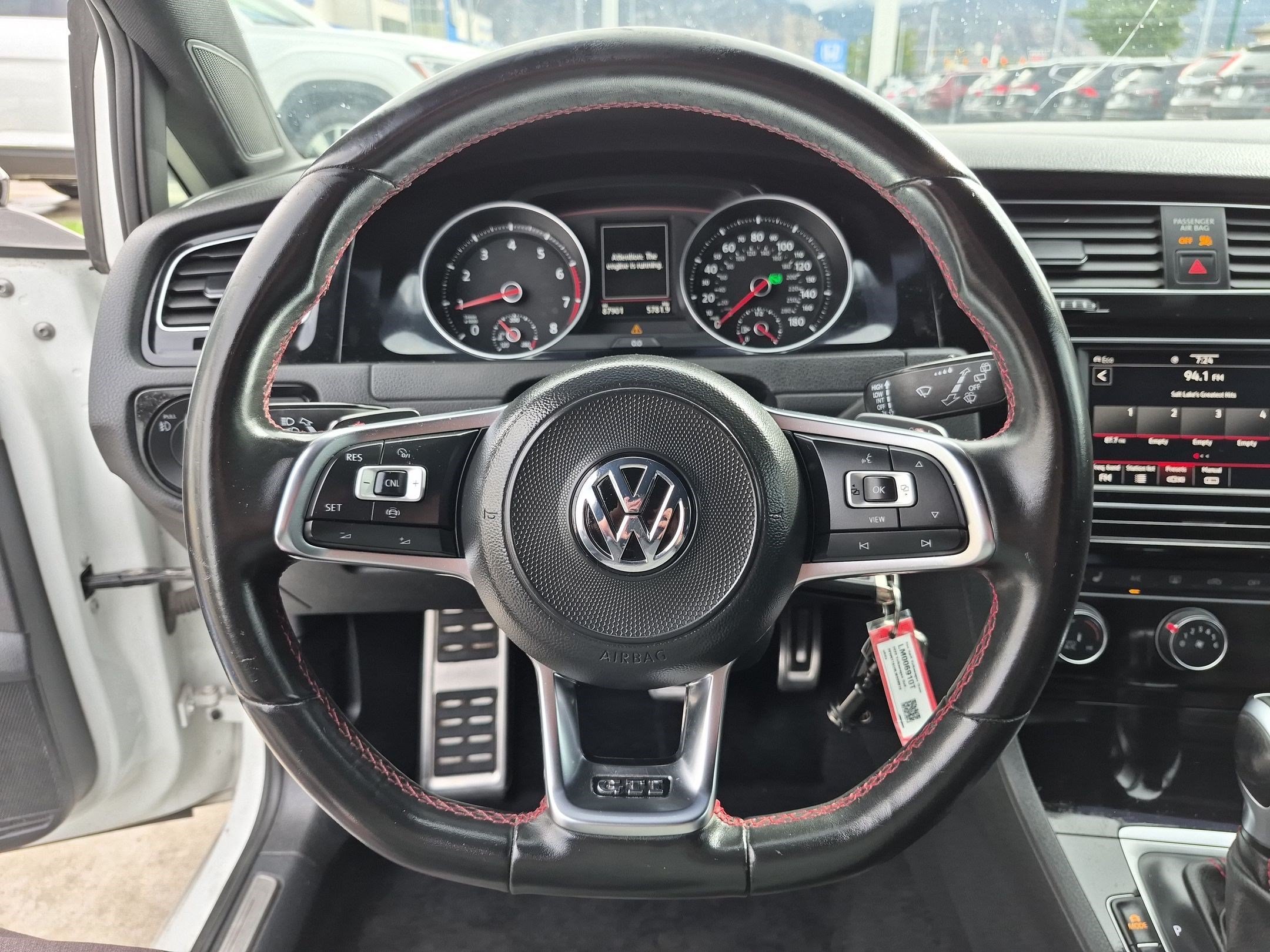 Used 2020 Pure White Volkswagen S image 15