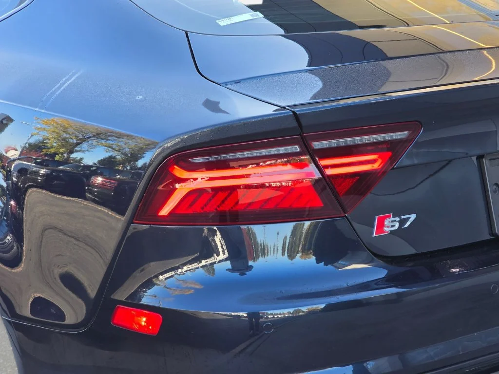 Used 2017 Blue Audi 4.0T Prestige image 40
