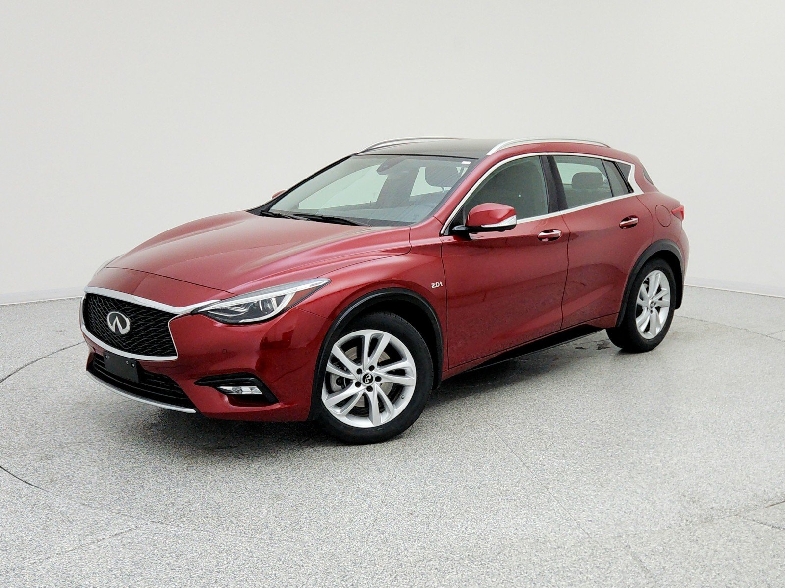 2019 INFINITI QX30 Essential's photo