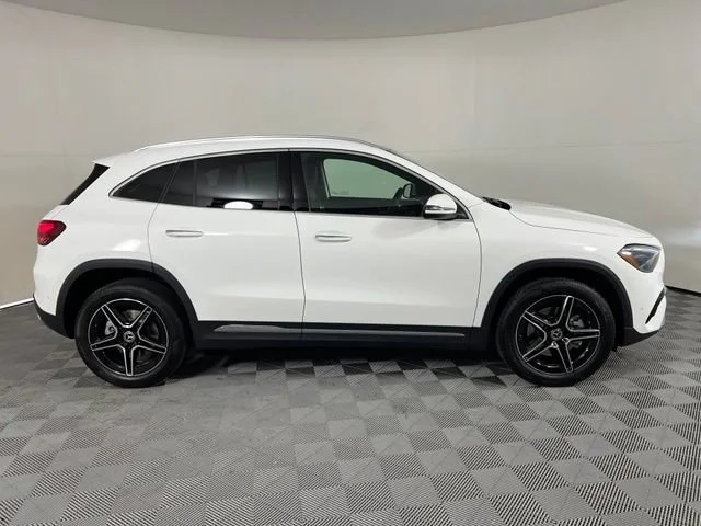 New 2026 Polar White Mercedes-Benz GLA 250 image 51