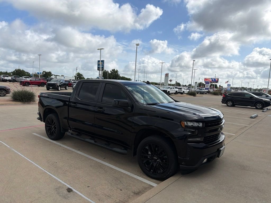 Used 2022 Black Chevrolet RST image 1