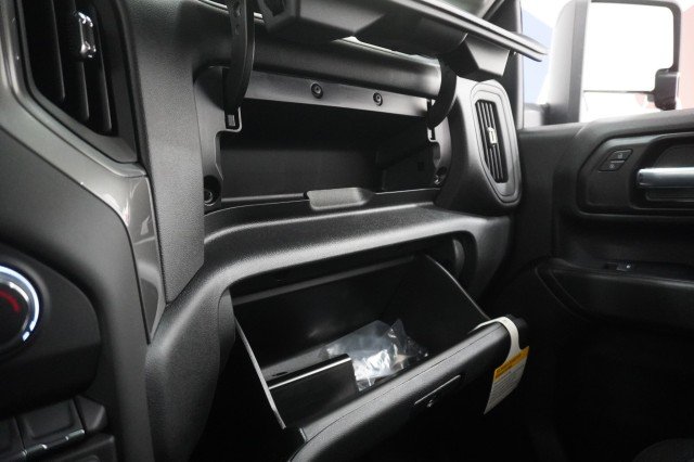 2026 Chevrolet Silverado 2500 HD Custom - Photo 35