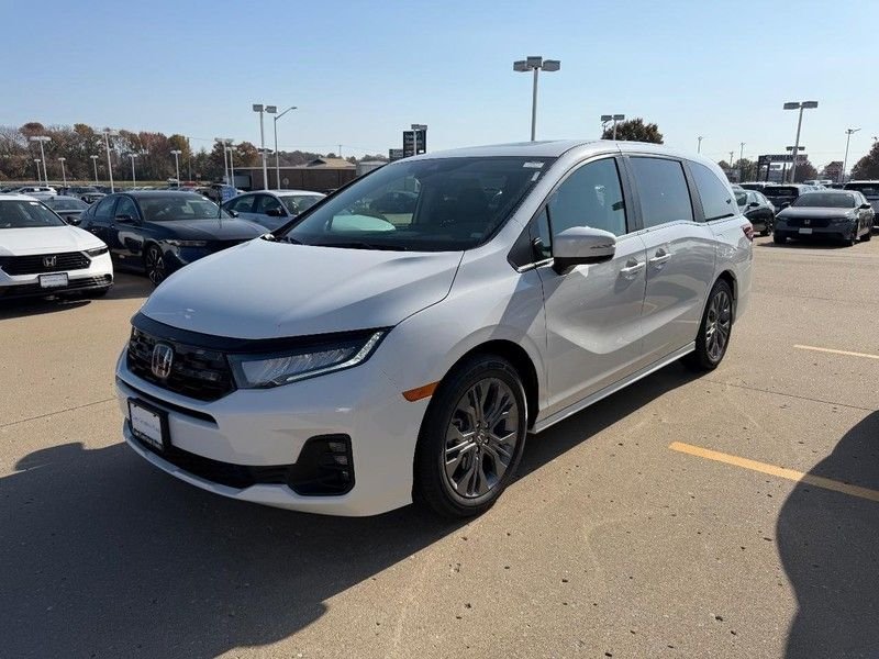 2026 Honda Odyssey Touring - Photo 7
