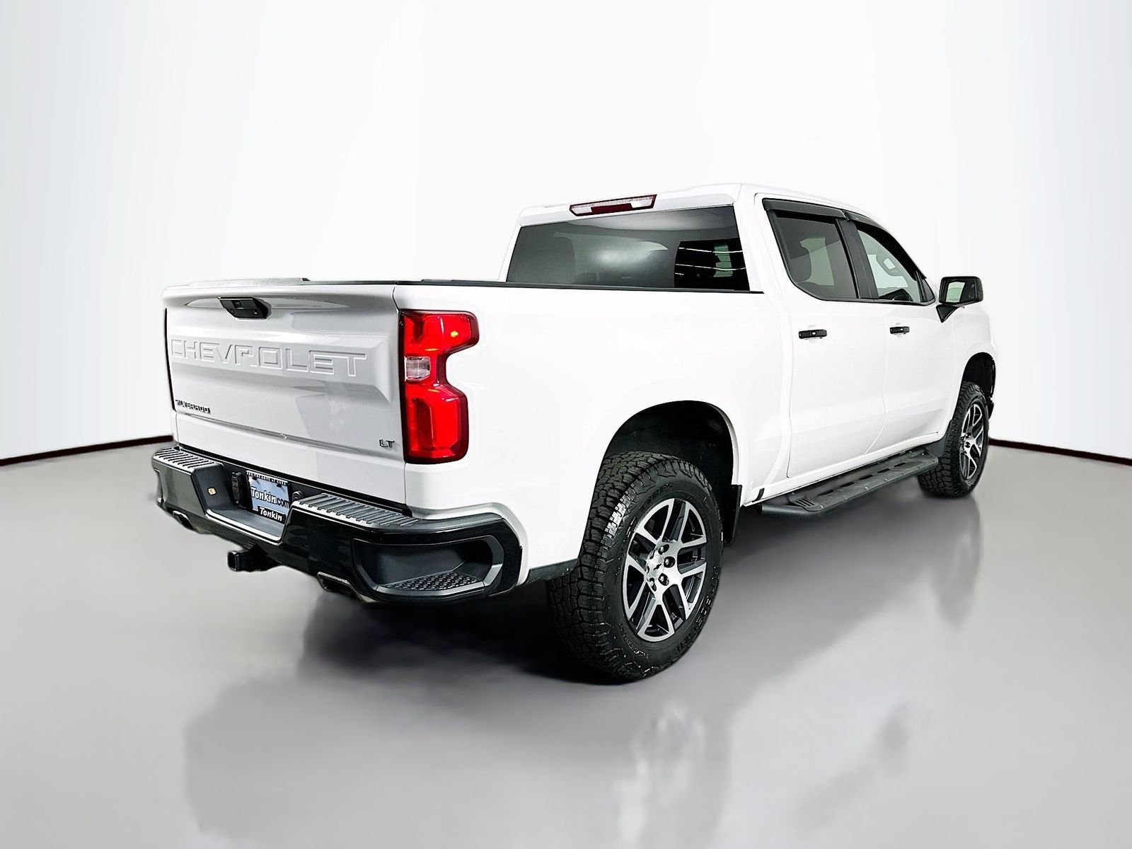 Used 2019 Summit White Chevrolet LT Trail Boss image 8