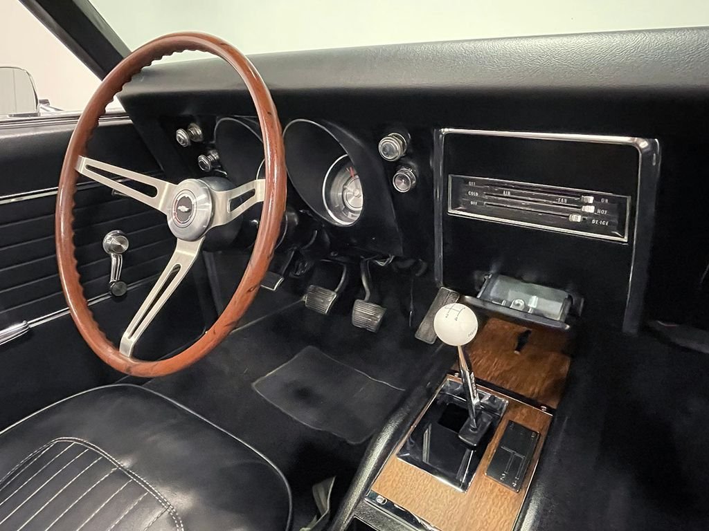 Used 1968 Red Chevrolet  image 41