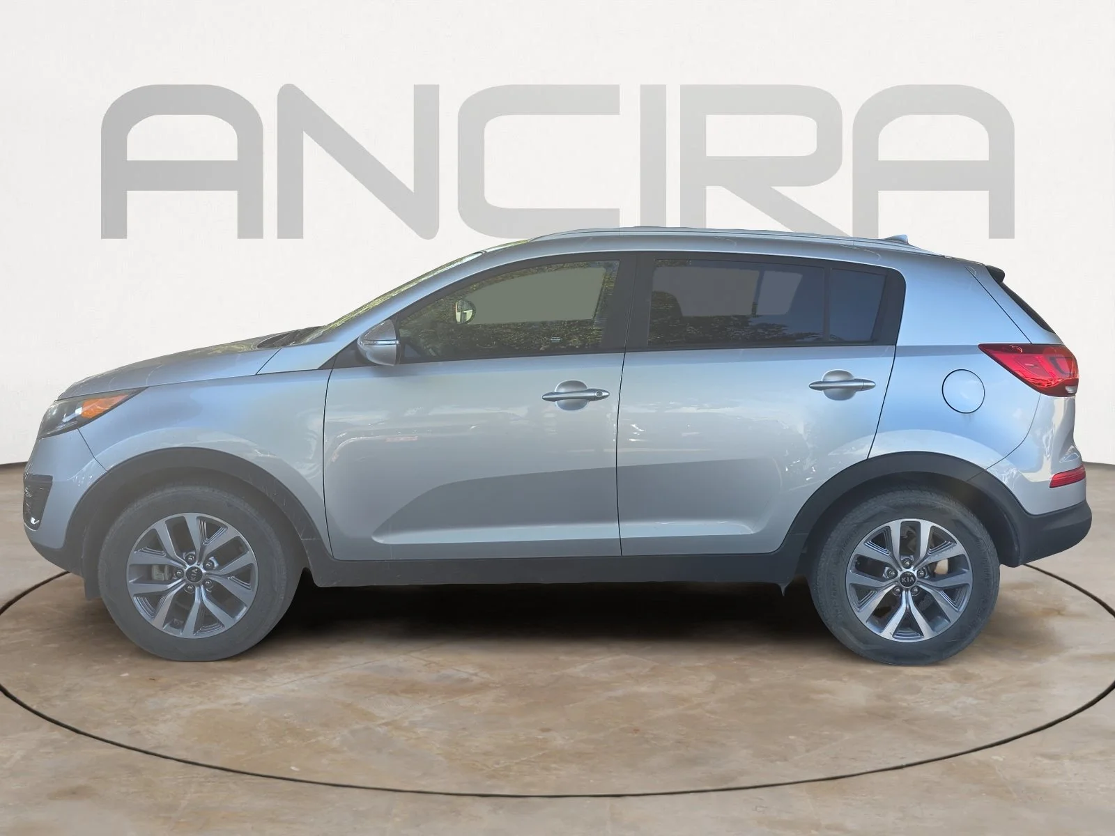 Used 2015 Bright Silver Kia LX image 5