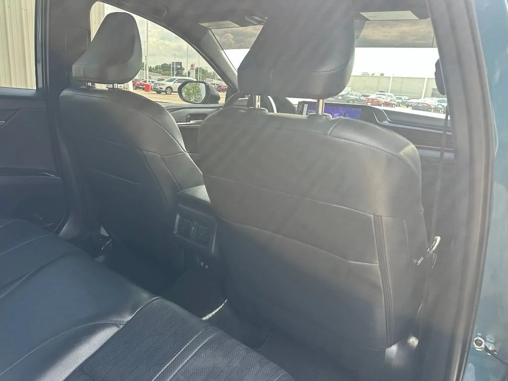 2025 Toyota Camry XSE - Photo 24