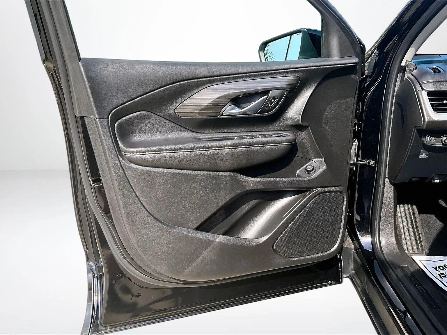 Used 2022 Black GMC SLE image 23