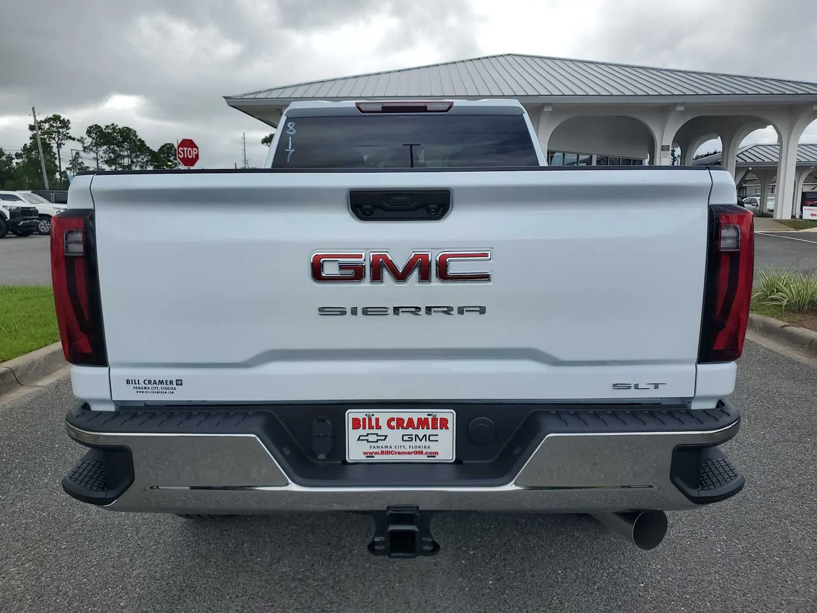 New 2026 Glacier White Tricoat GMC SLT image 29