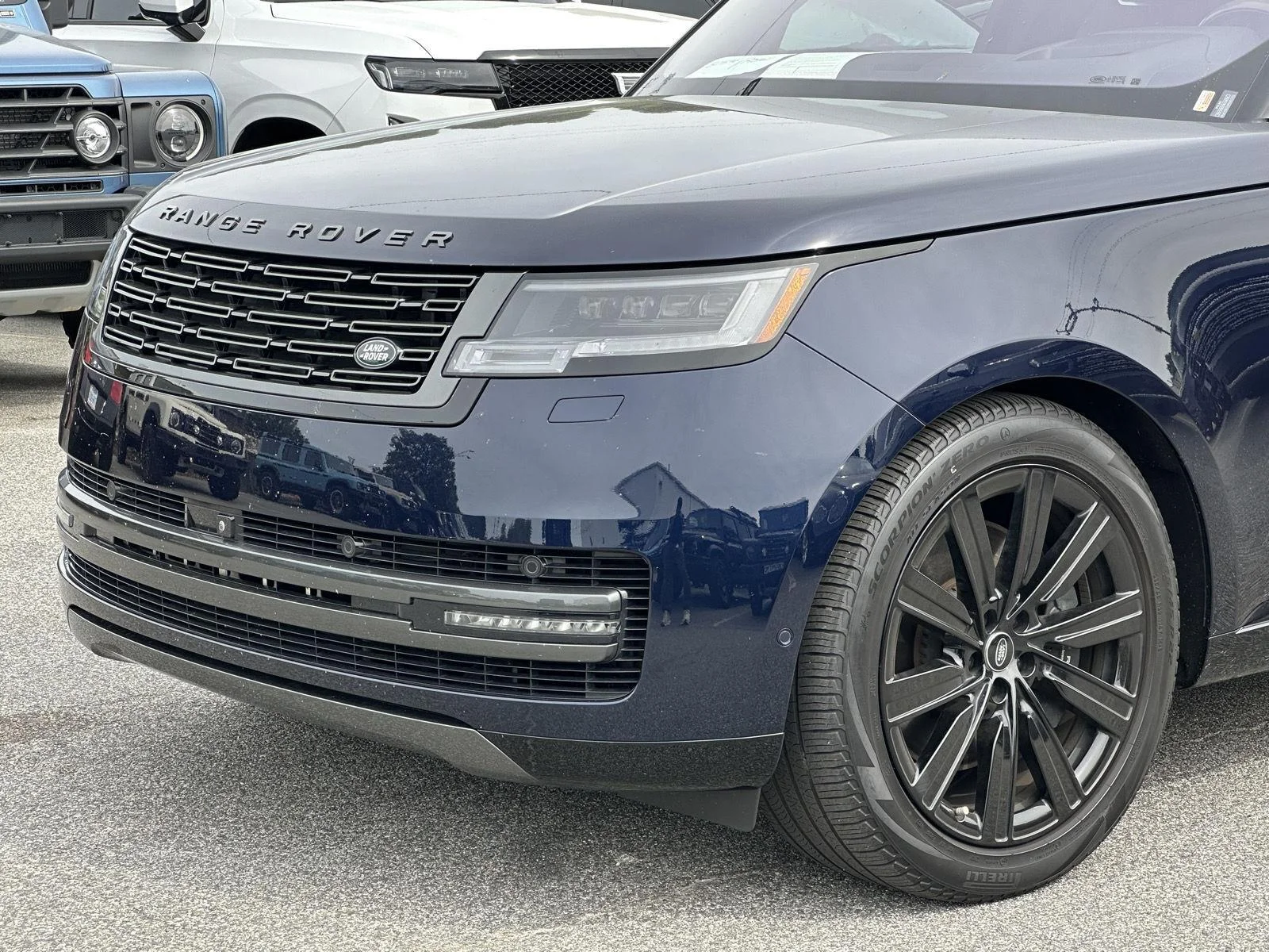 Used 2023 Portofino Blue Metallic Land Rover Autobiography image 46