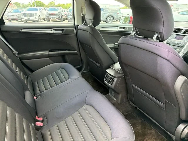 Used 2014 Red Ford SE image 28