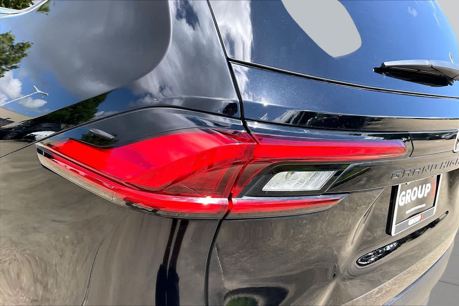 Used 2024 Midnight Black Metallic Toyota XLE image 27