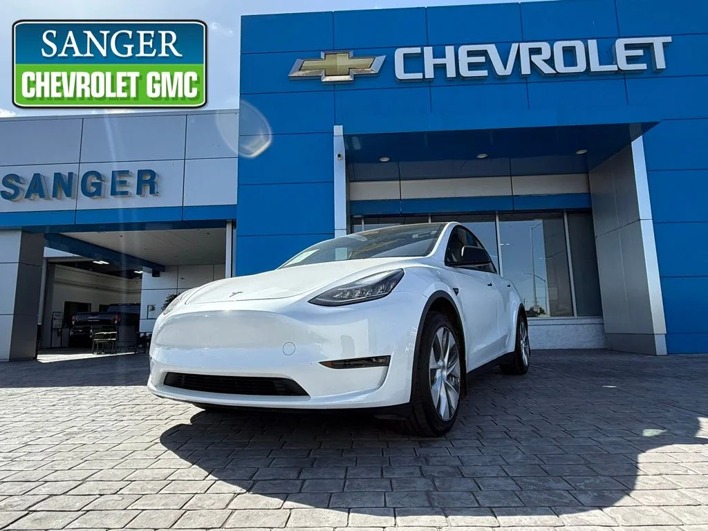White 2023 Tesla Model Y Long Range AWD SUV / Crossover All-Wheel Drive 1-Speed Automatic