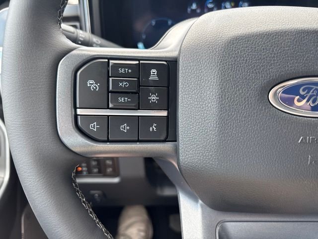 New 2026 Glacier Gray Metallic Tri-Coat Ford F-350® Lariat® image 54