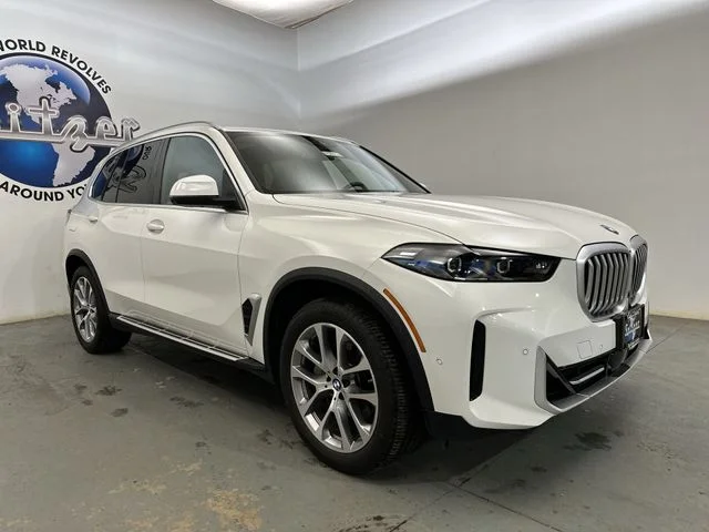 Used 2026 White BMW xDrive40i image 11