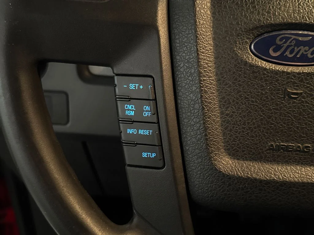 Used 2013 Red Ford XLT image 19