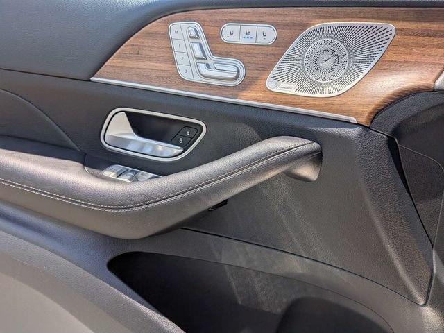 Used 2025  Mercedes-Benz GLE 450 image 30