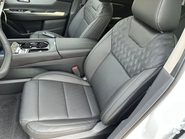 New 2026 Everest White Pearl TriCoat Nissan Platinum image 15
