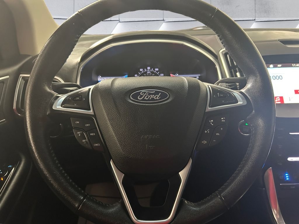 Used 2018 Silver Ford Titanium image 9